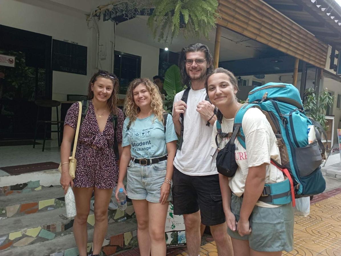 Sweed Dee Hostel Ko Phi Phi Exterior foto