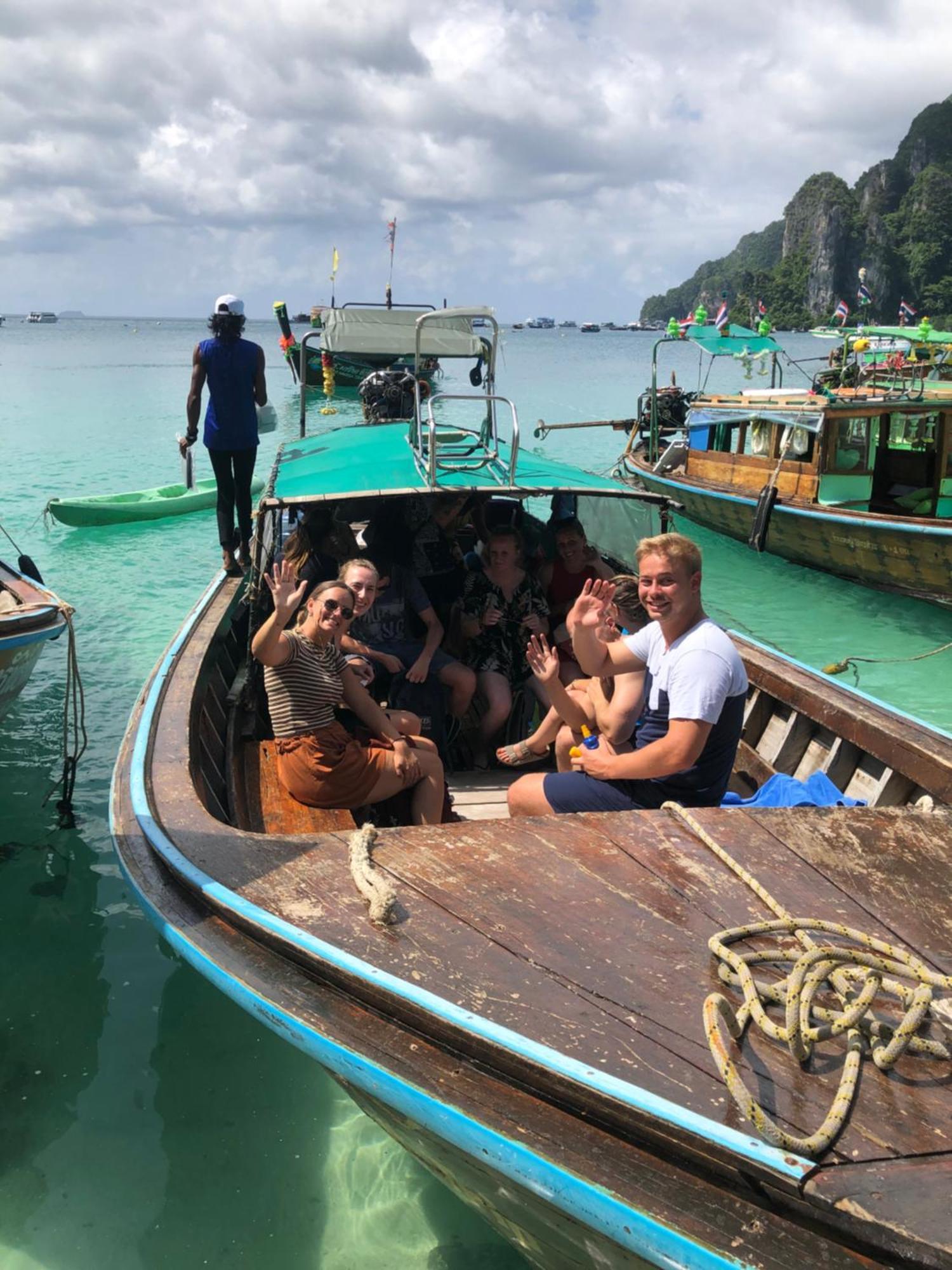 Sweed Dee Hostel Ko Phi Phi Exterior foto